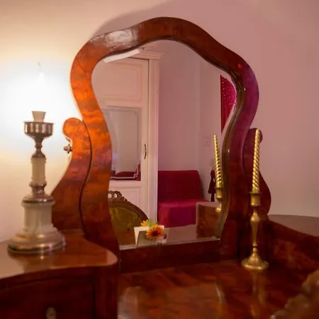 Romantic Ciclamini House