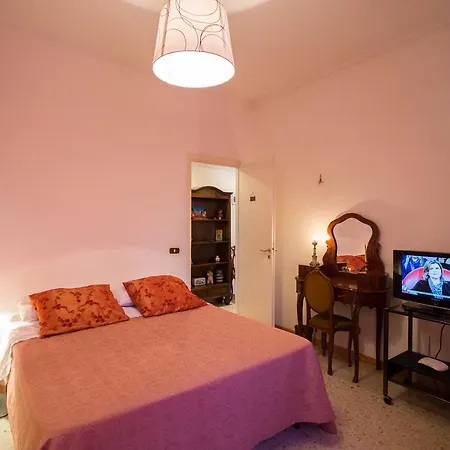 Romantic Ciclamini House